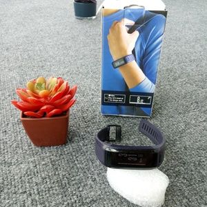 Garmin Vivo Smart Watch HR